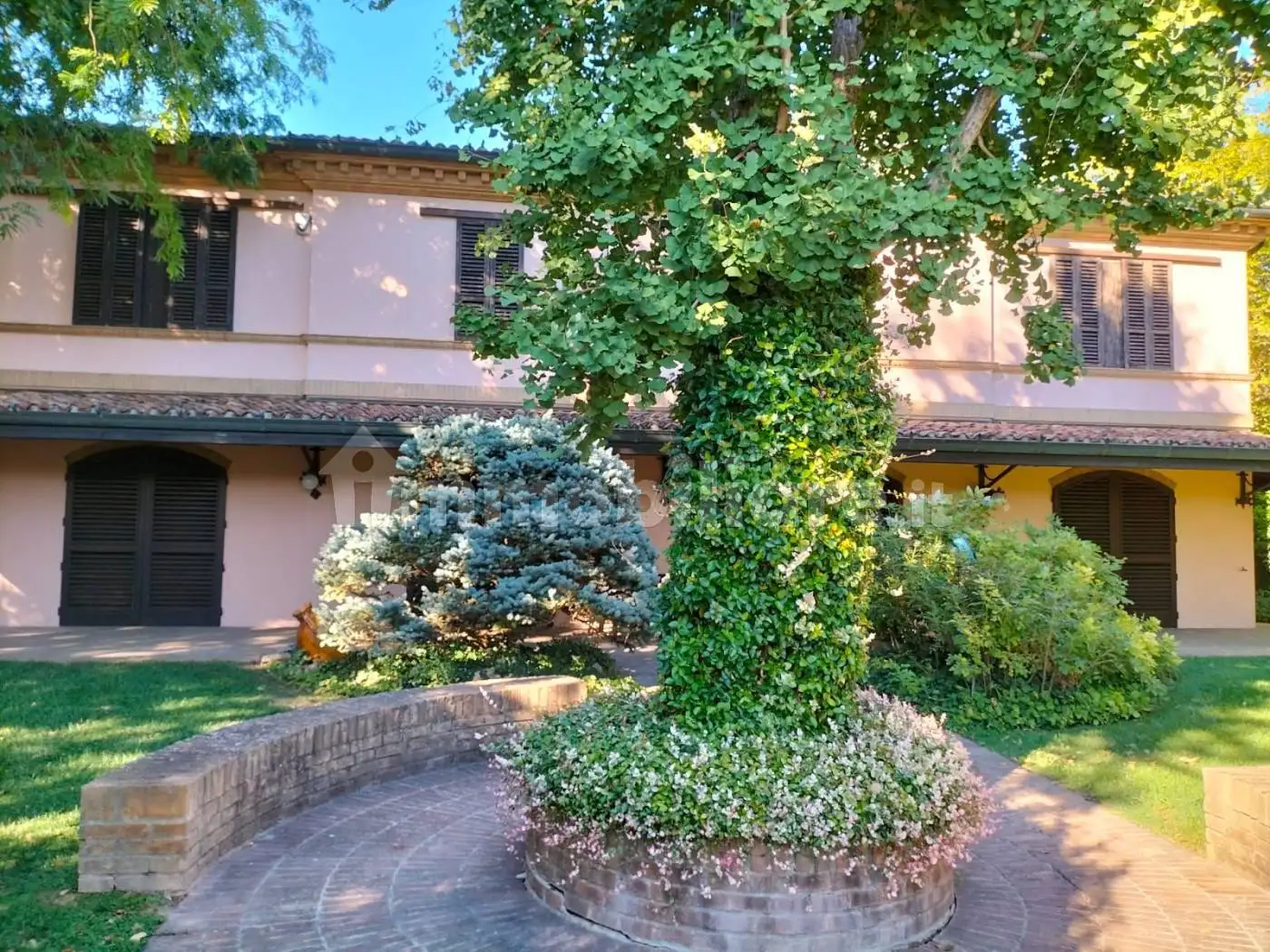 Villa in vendita a Forlì