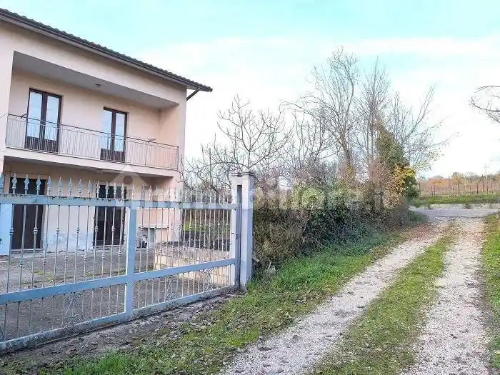 Villa unifamiliare Strada Comunale Pettoriello, Gesualdo - foto 2