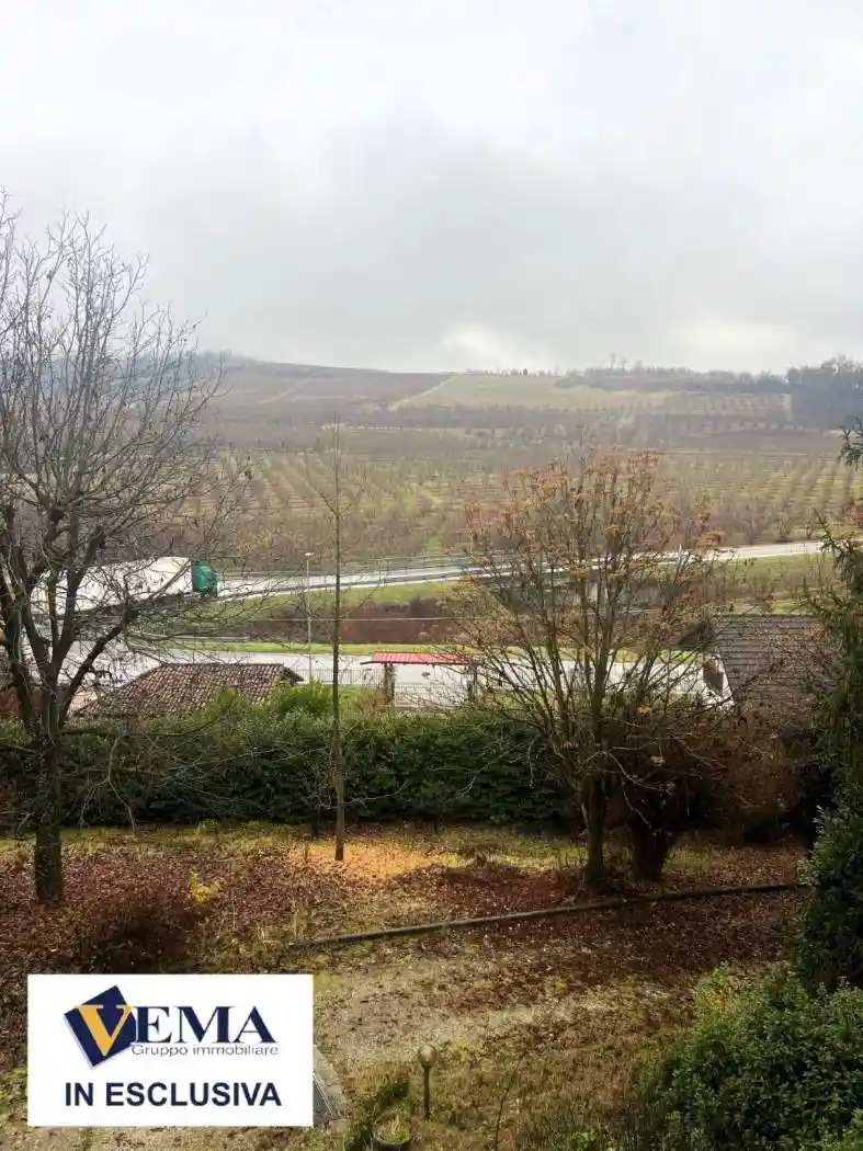 Villa in vendita a Piobesi d'Alba