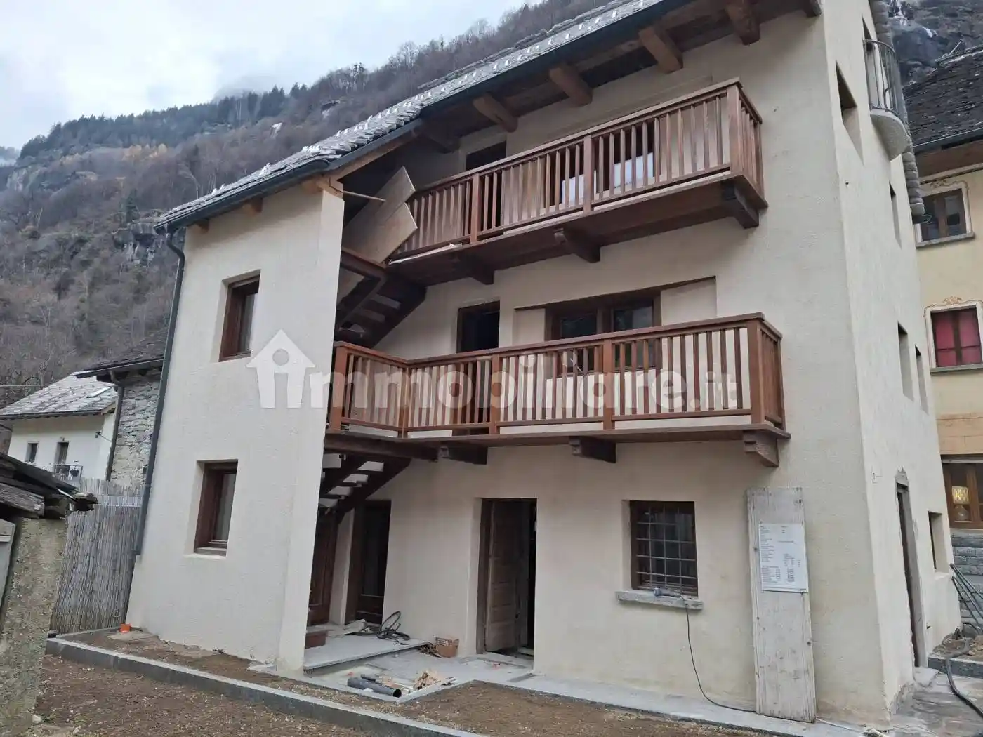 Appartamento in vendita a Premia