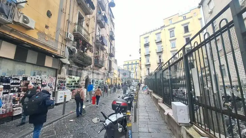 Appartamento in vendita a Napoli