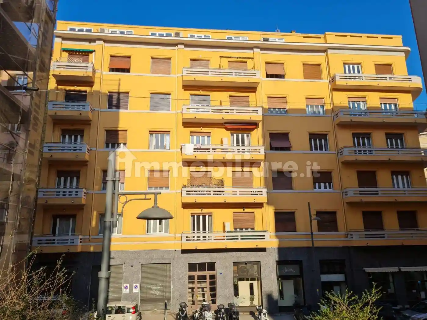 Palazzo - Edificio in vendita a Trieste