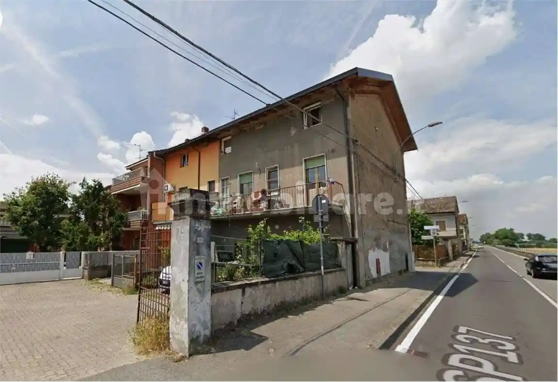 Palazzo - Stabile in vendita a Misano di Gera d'Adda