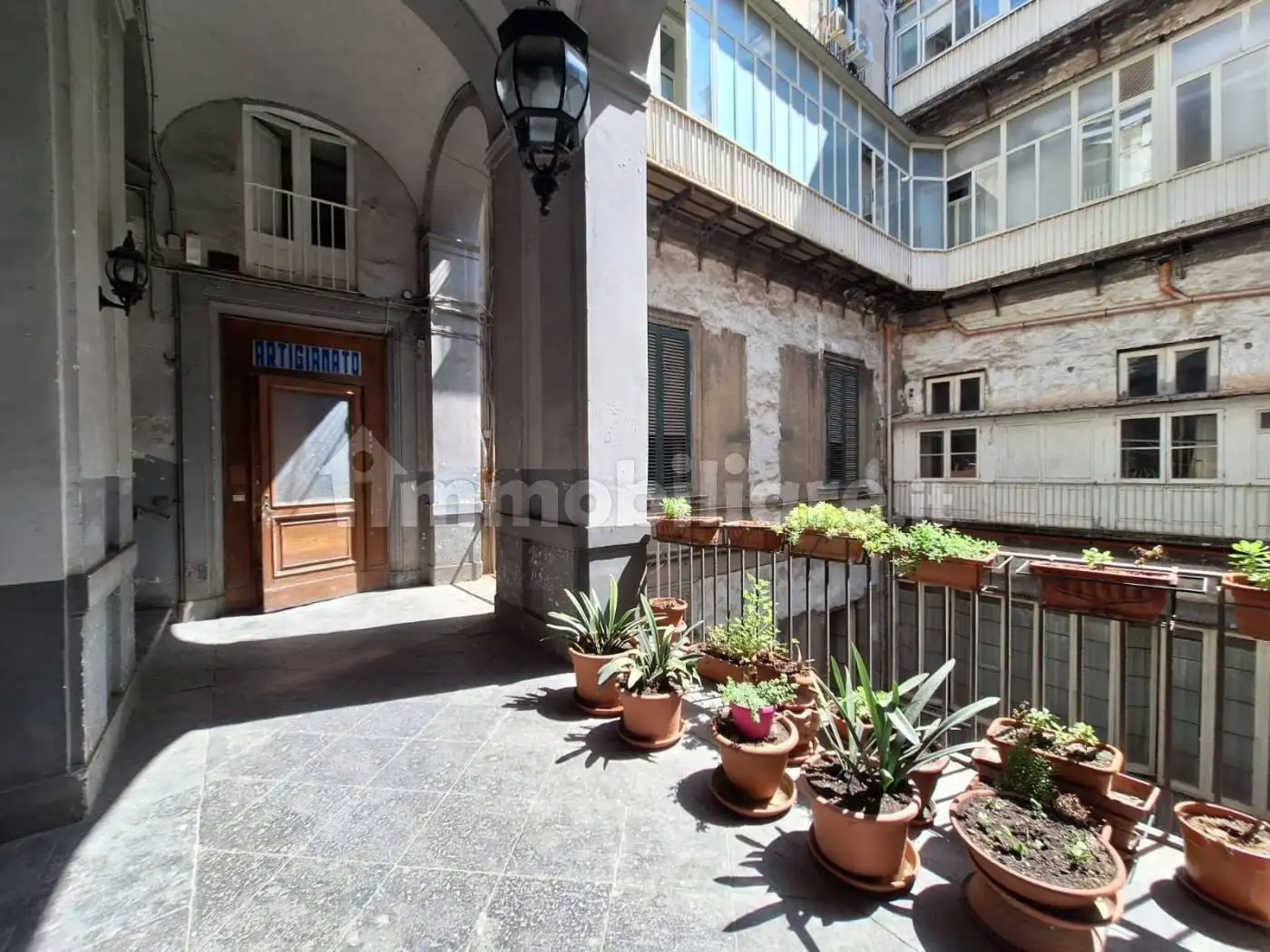 Appartamento in vendita a Napoli