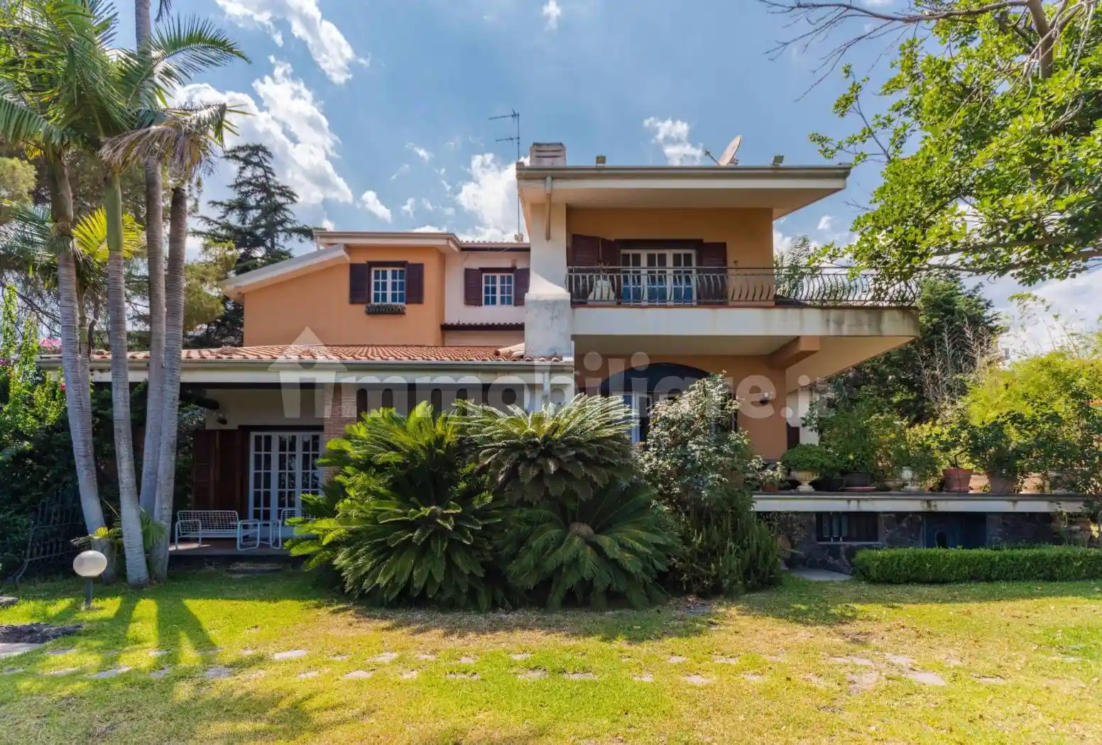 Villa in vendita a Aci Catena