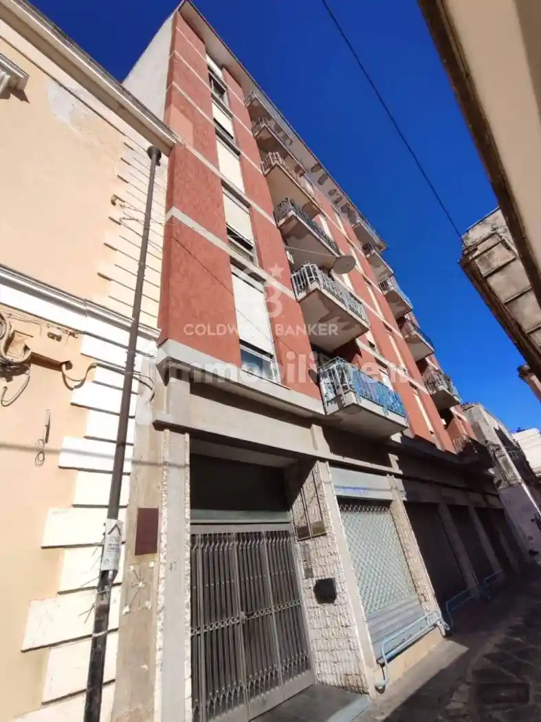 Appartamento in affitto a Brindisi