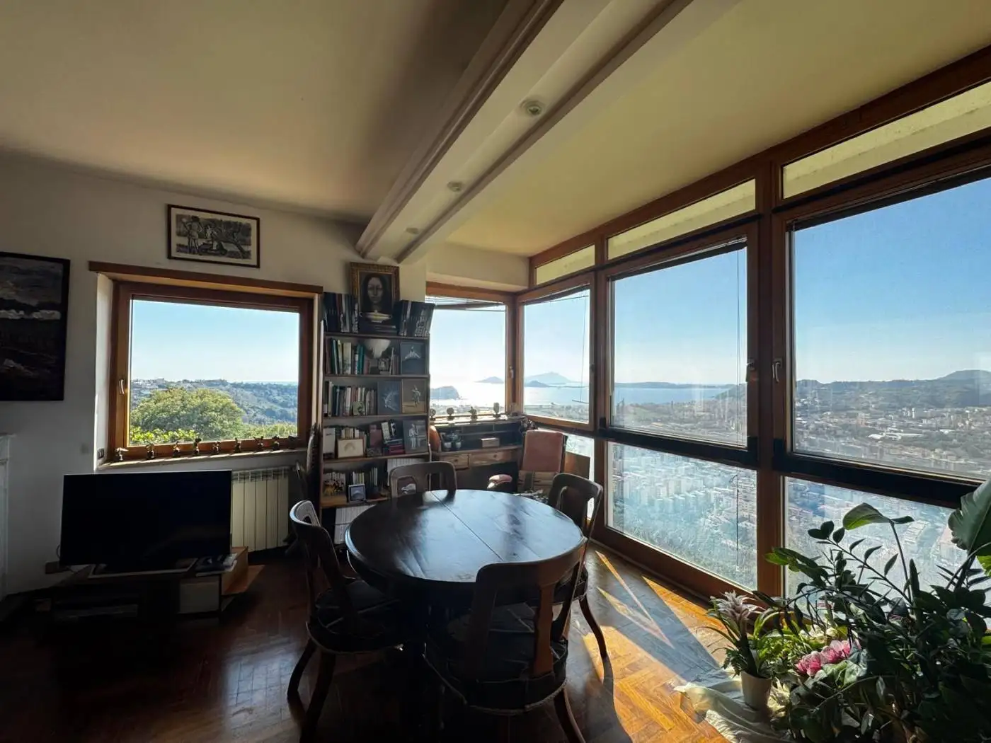 Appartamento in vendita a Napoli