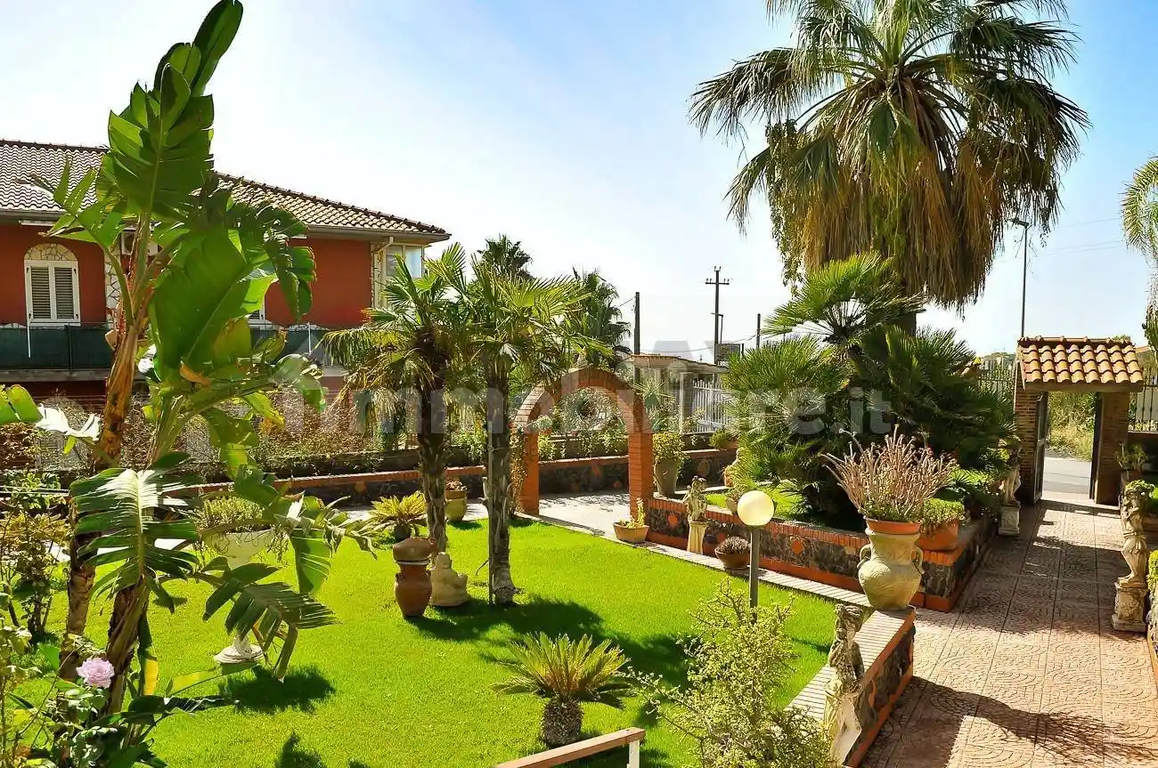 Villa in vendita a Mascalucia