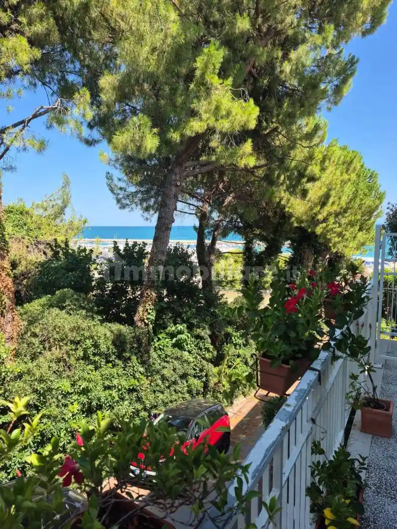 Appartamento in affitto a Numana