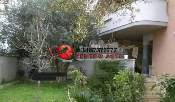 Appartamento in asta a Roma