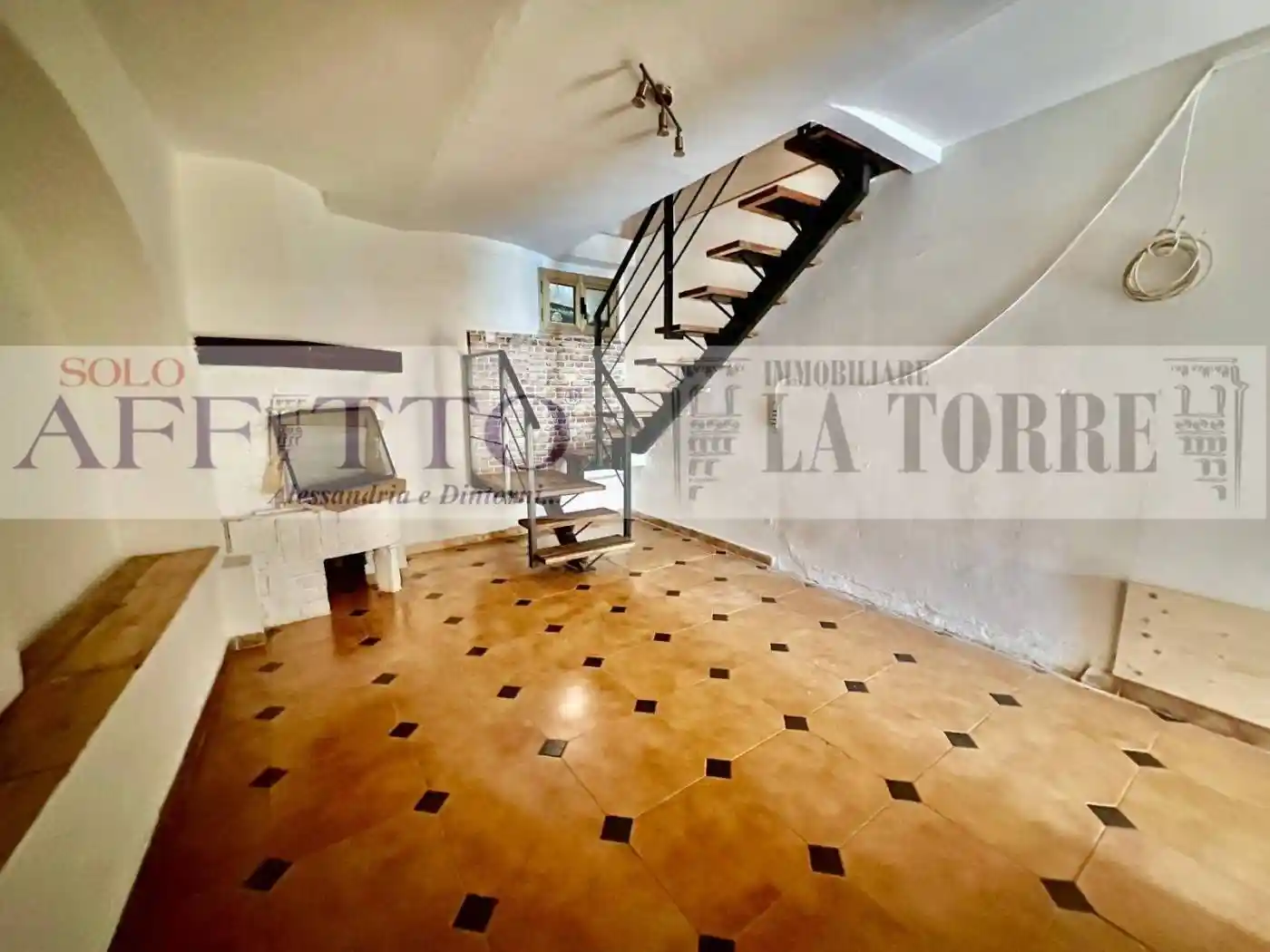 Casa indipendente in vendita a Montecastello