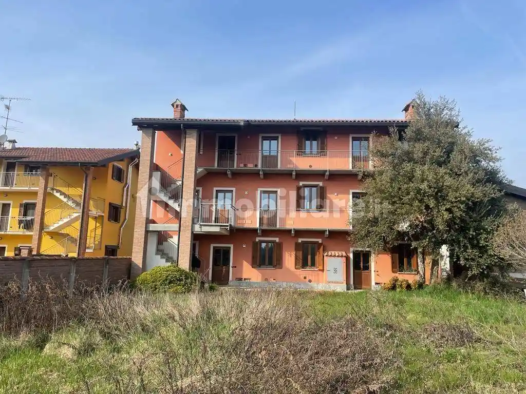 Appartamento in vendita a Pombia