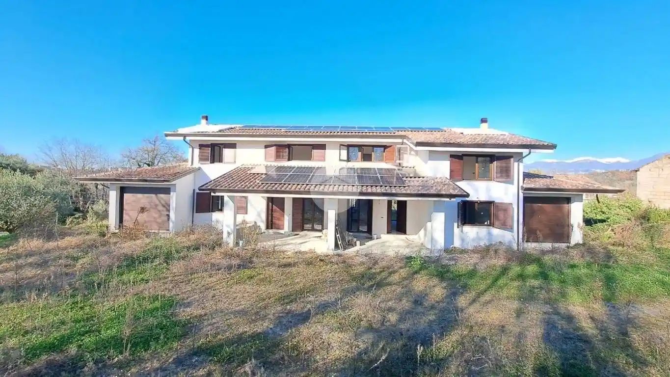 Villa in vendita a Frosinone