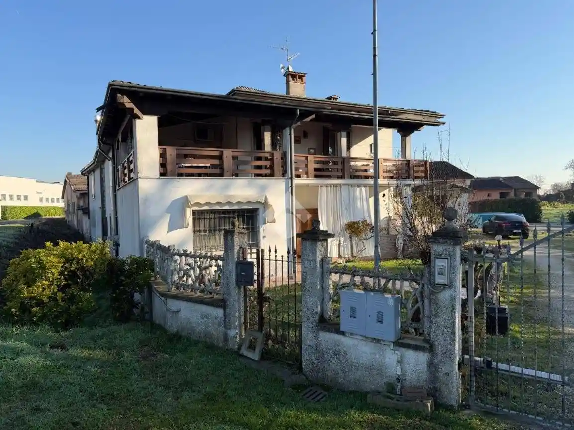 Villa in vendita a Pralboino