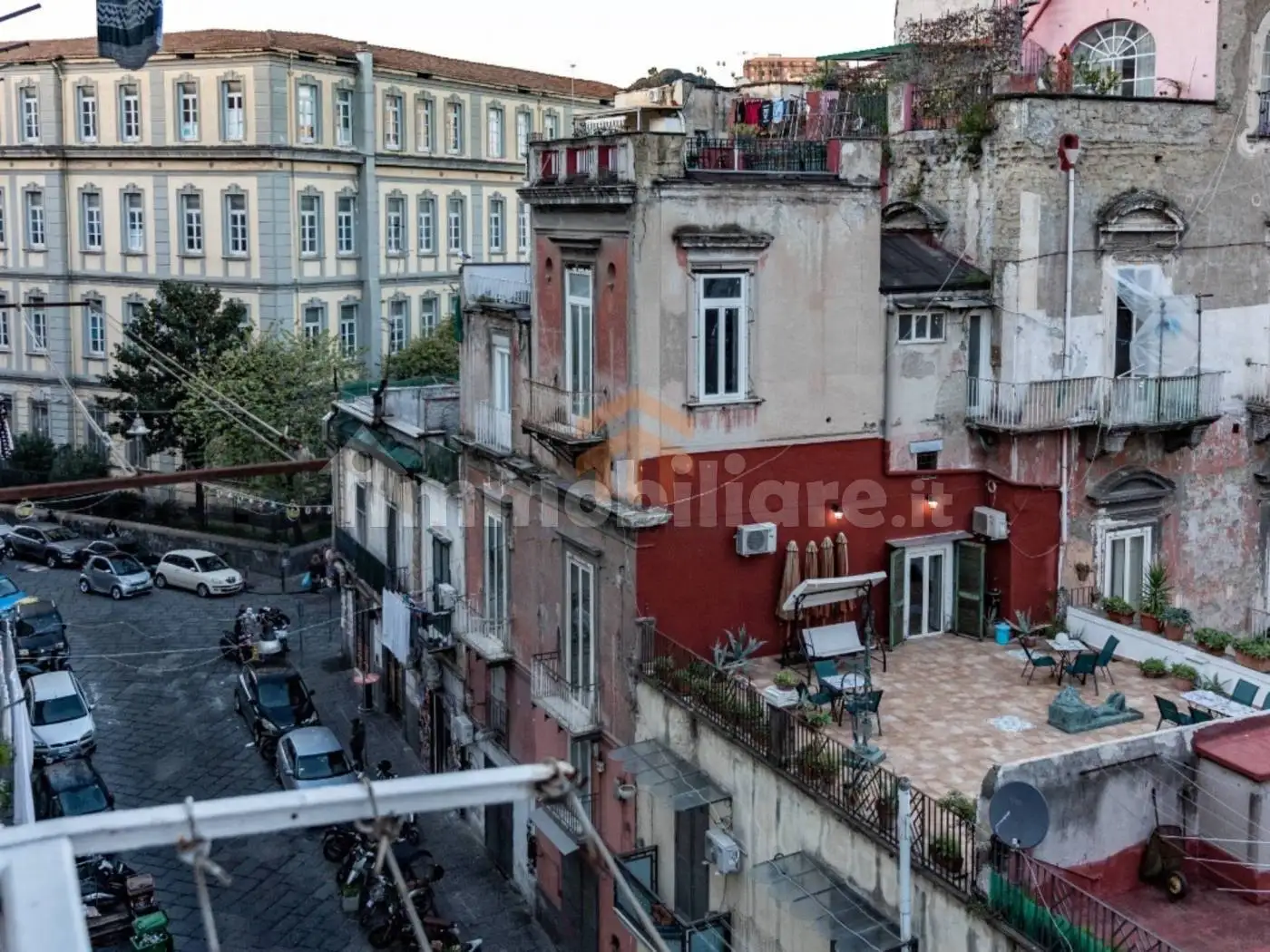 Appartamento in vendita a Napoli