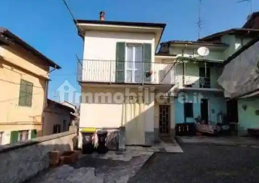 Casa indipendente in vendita a Villalvernia