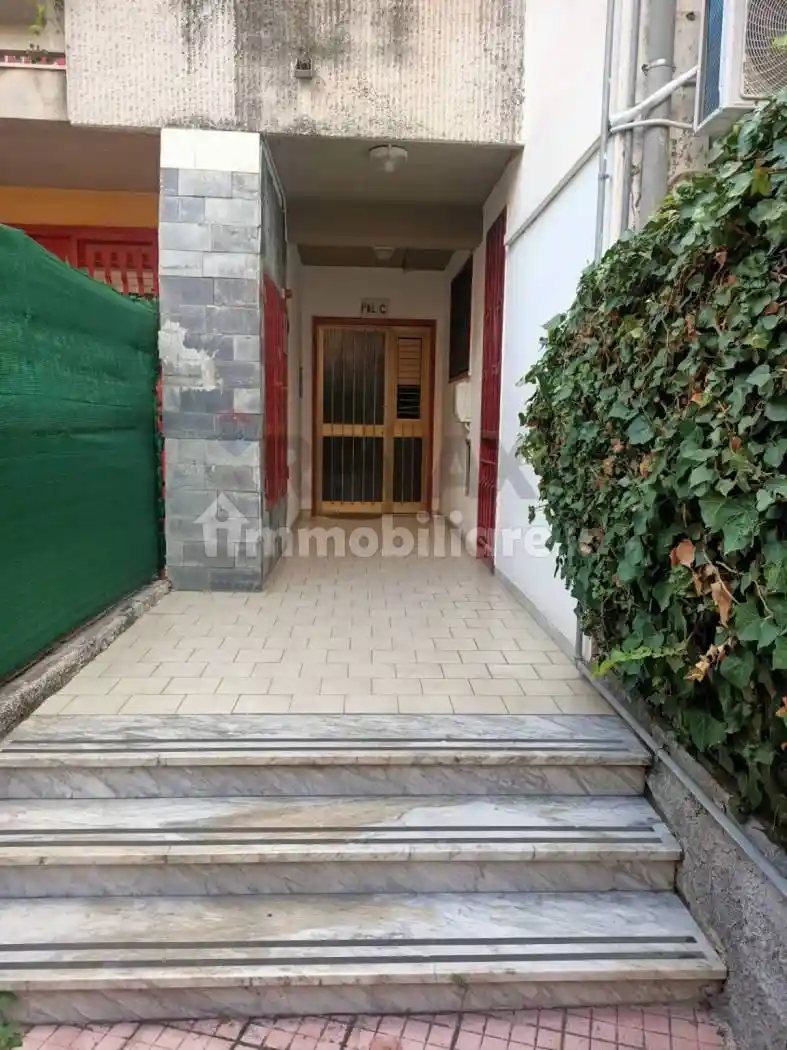 Appartamento in vendita a Aci Castello