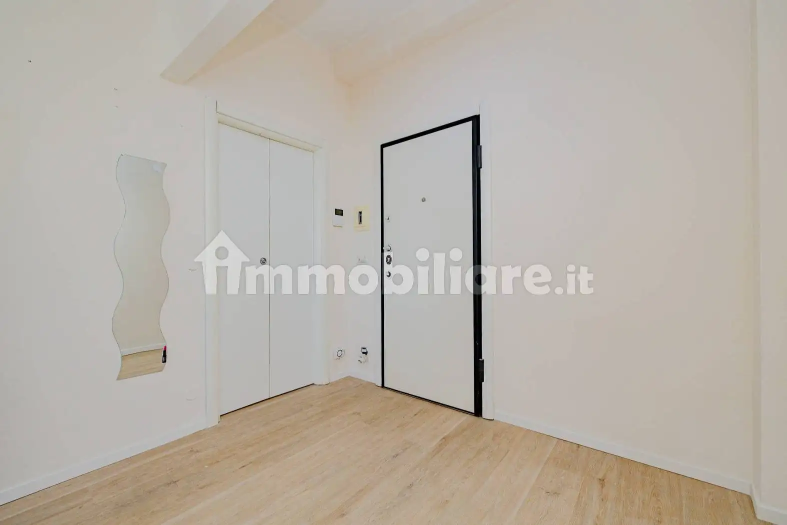 Appartamento in vendita a Milan