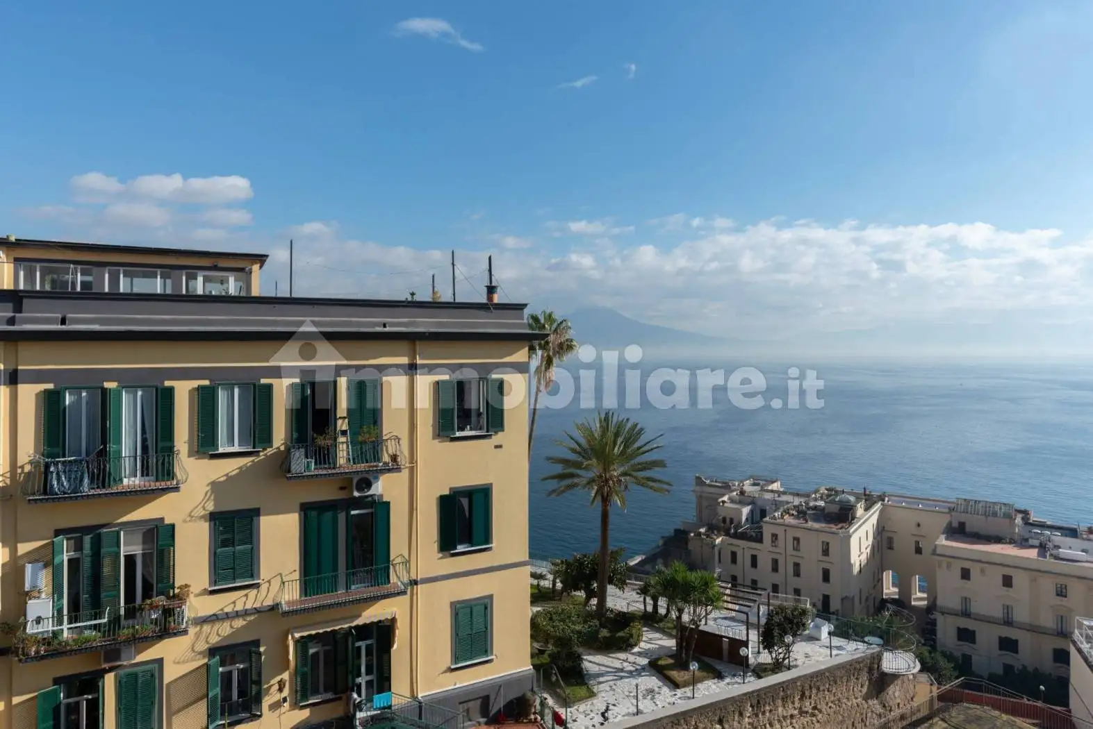 Appartamento in vendita a Napoli