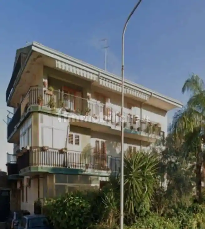 Appartamento in vendita a Aci Sant'Antonio