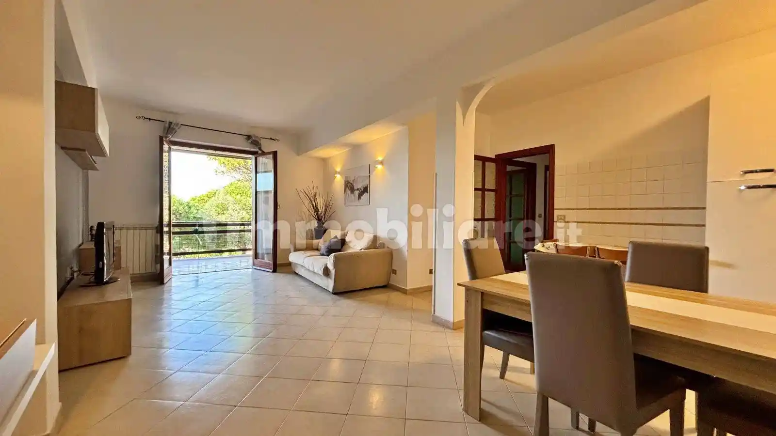 Appartamento in vendita a Ladispoli