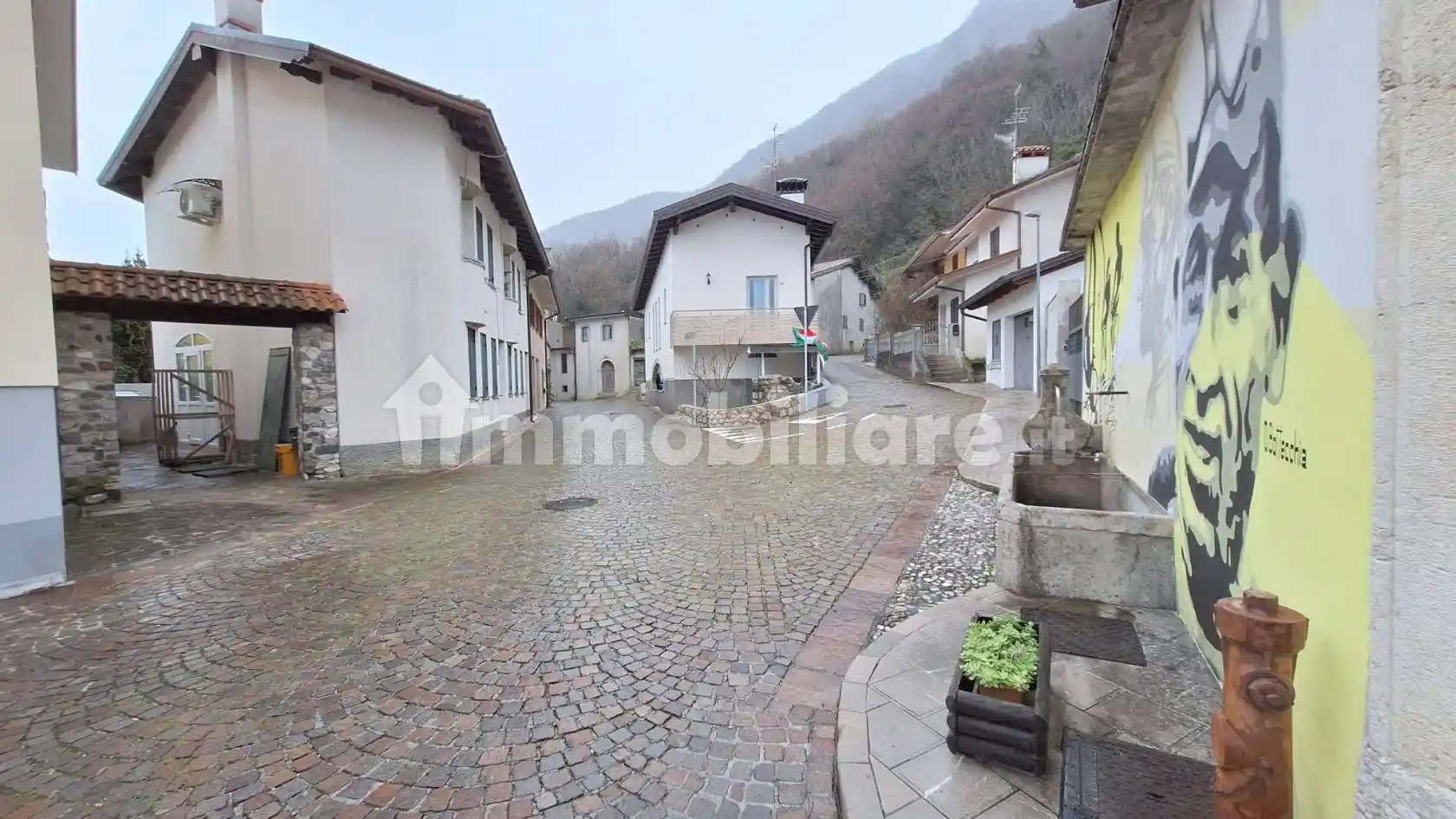 Appartamento in vendita a Trasaghis