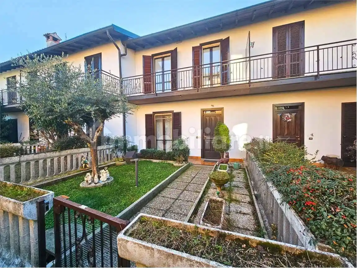 Villetta a schiera in vendita a Tradate