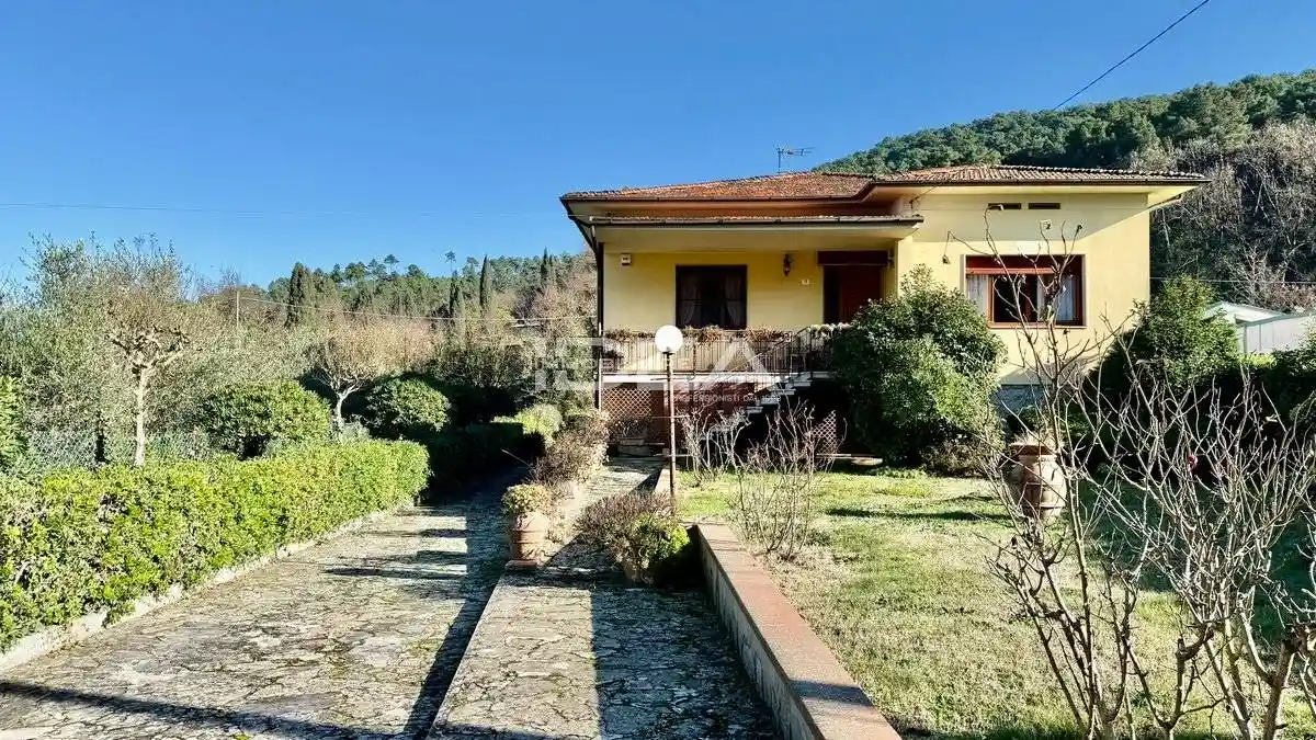 Villa in vendita a Capannori