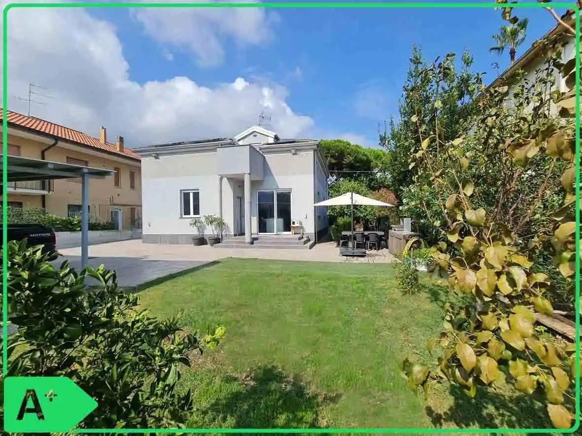 Villa in vendita a Loano