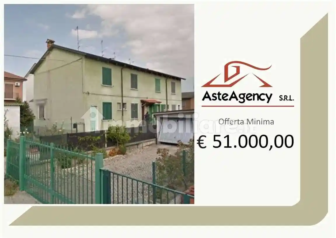 Casa indipendente in vendita a Salerano sul Lambro