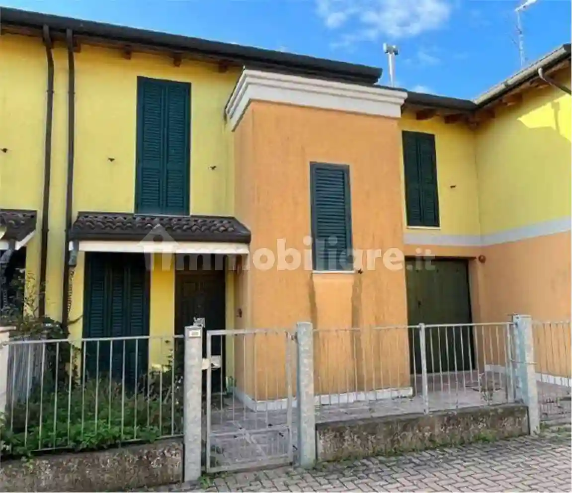 Villetta a schiera - foto 2