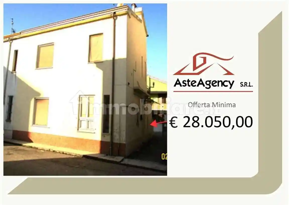 Casa indipendente in vendita a Viadana