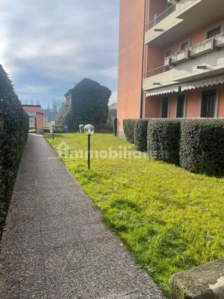 Appartamento in vendita a Bernareggio