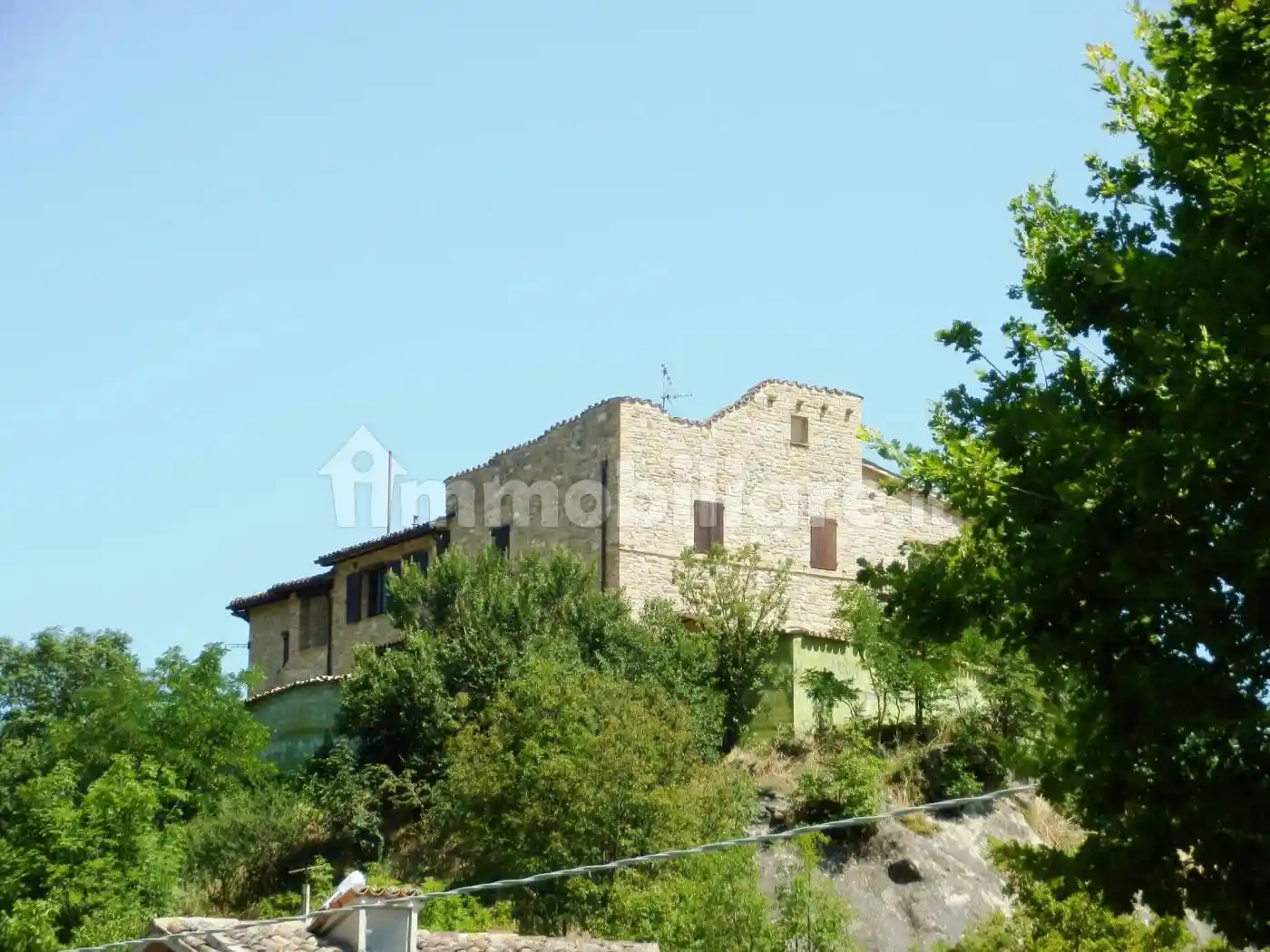 Casa indipendente in vendita a Sarnano