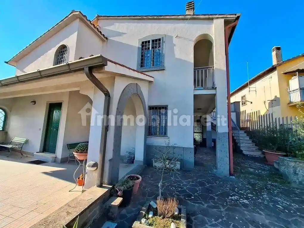 Villa in vendita a Fabrica di Roma