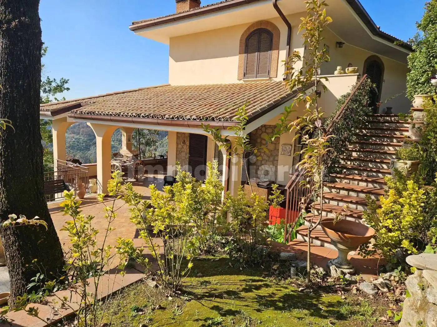 Villa in vendita a Olevano Romano