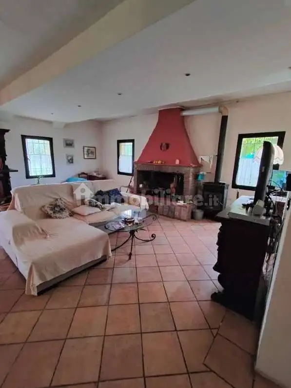 Villa in vendita a Imola