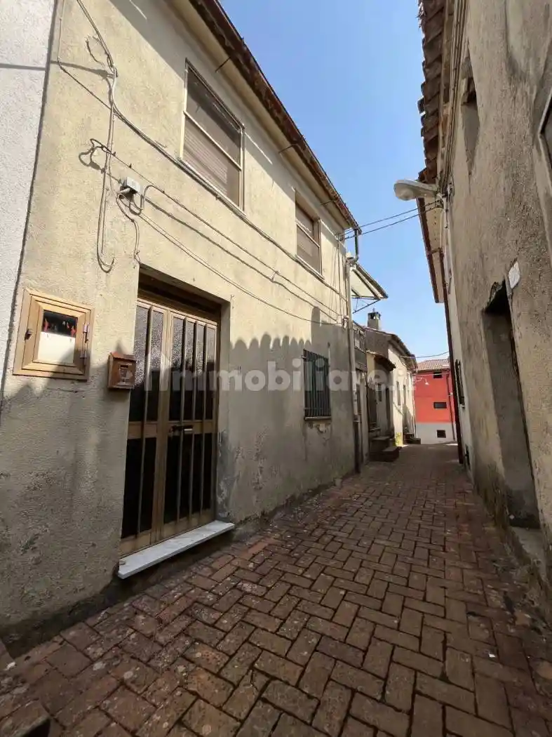 Terratetto unifamiliare via Cappella Vico 1 10, Centro, Chiaravalle Centrale - foto 2