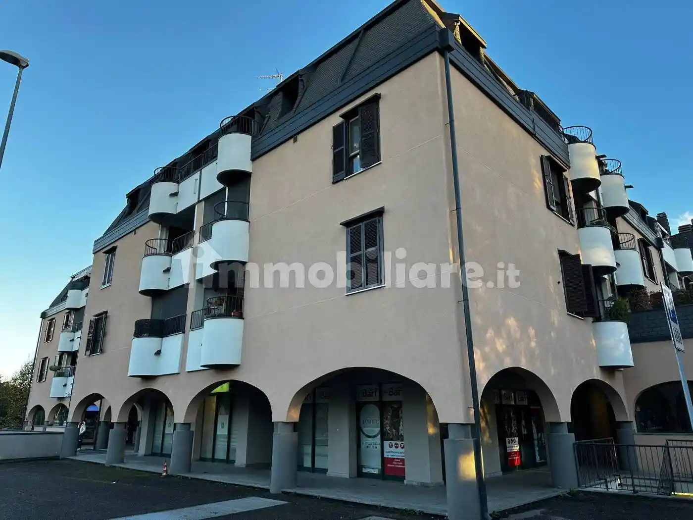 Appartamento in vendita a Assago