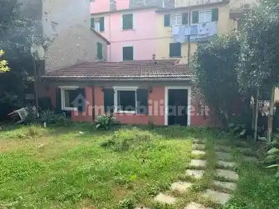 Appartamento in affitto a Lerici