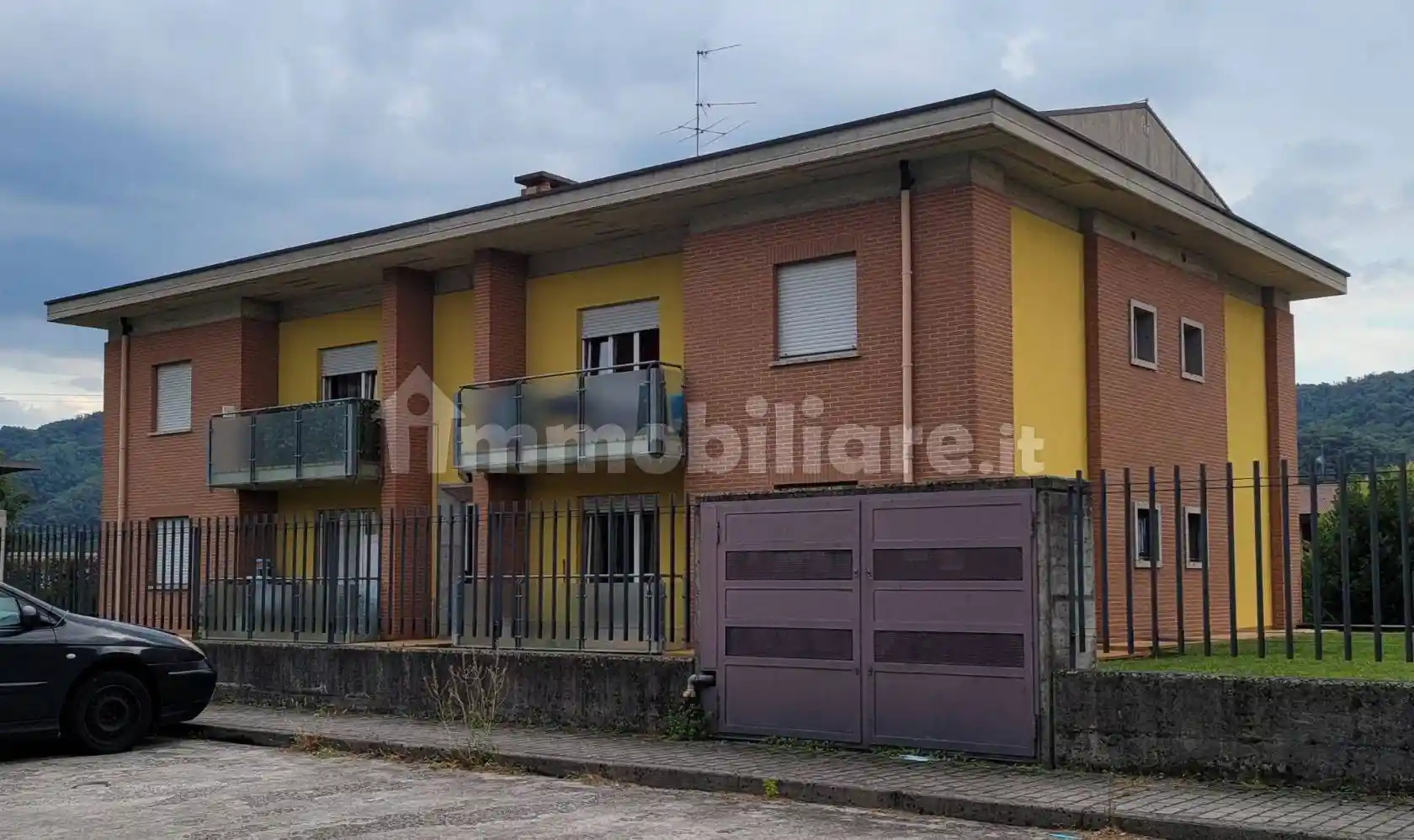 Appartamento in affitto a Zandobbio