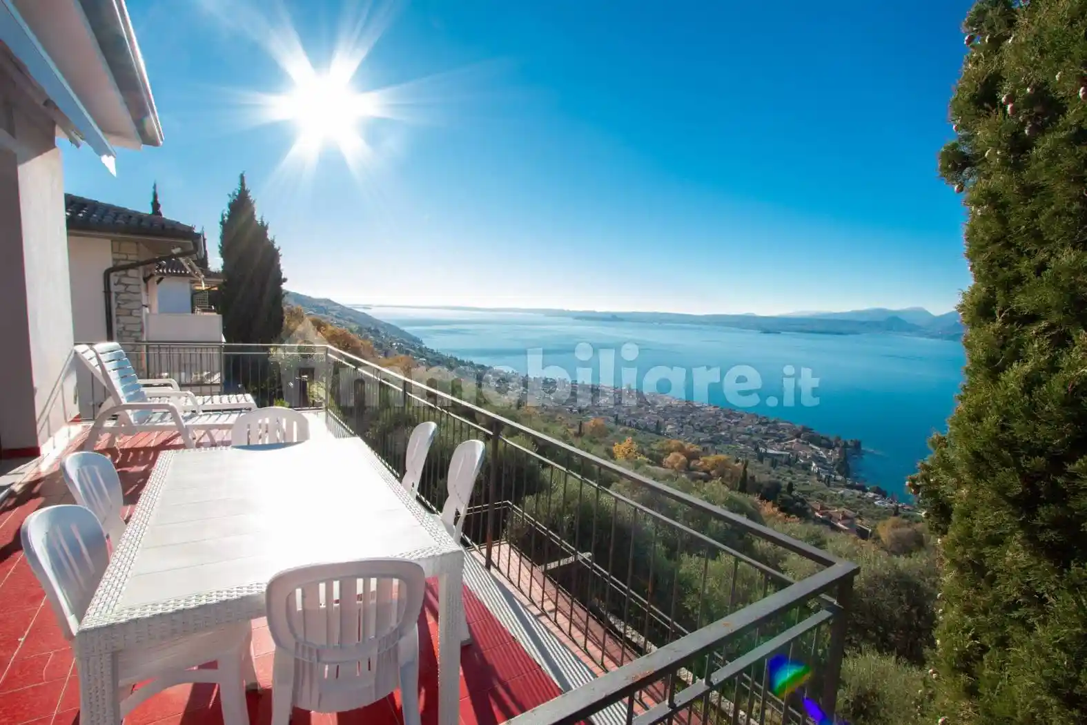 Villa in vendita a Torri del Benaco