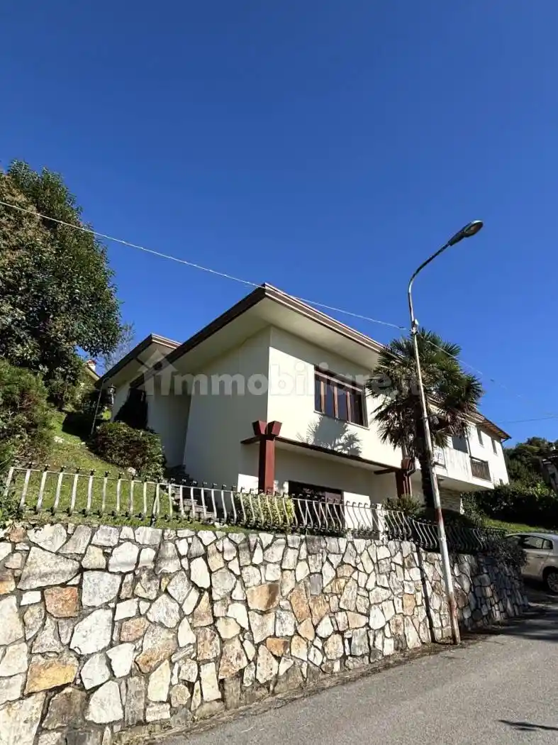 Casa indipendente in vendita a Vittorio Veneto
