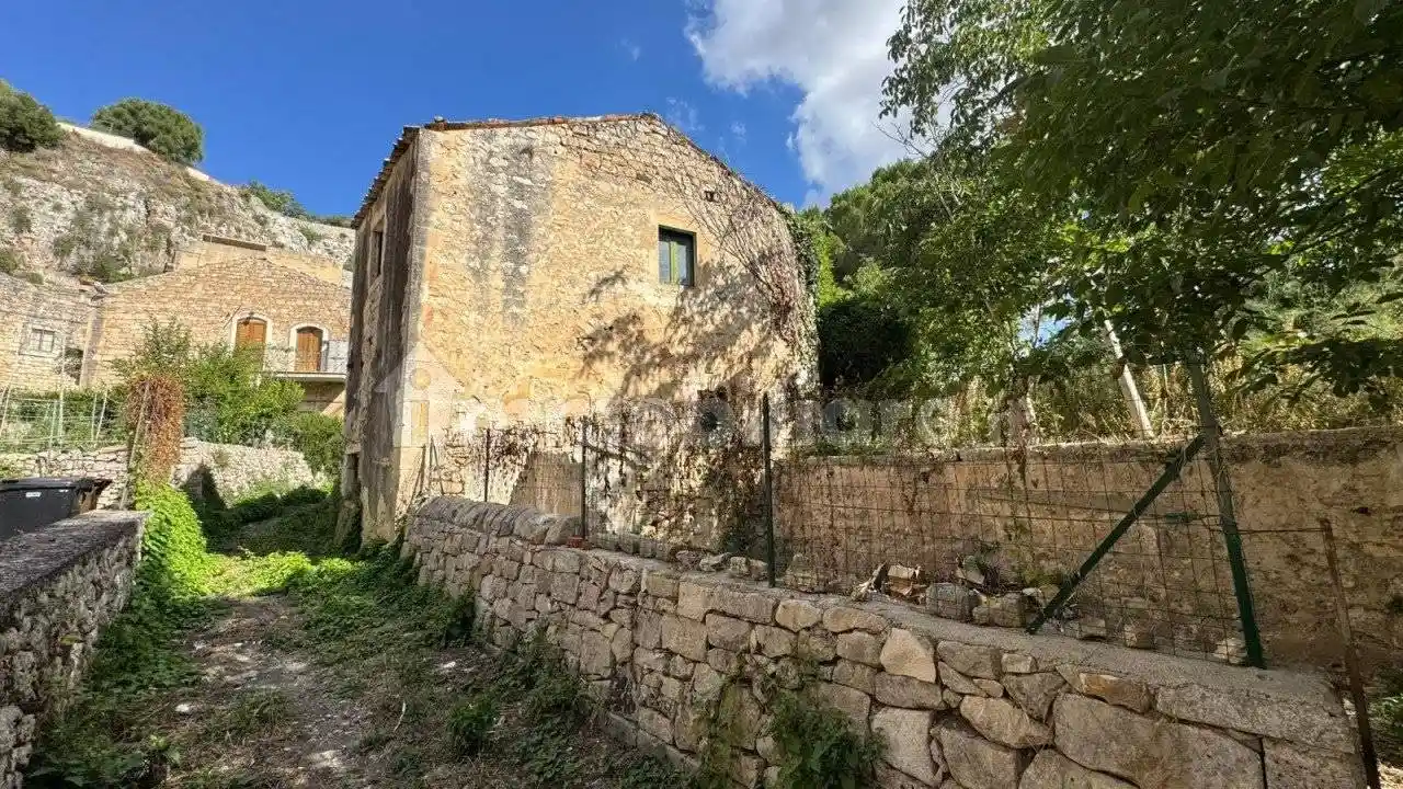 Casa indipendente in vendita a Modica