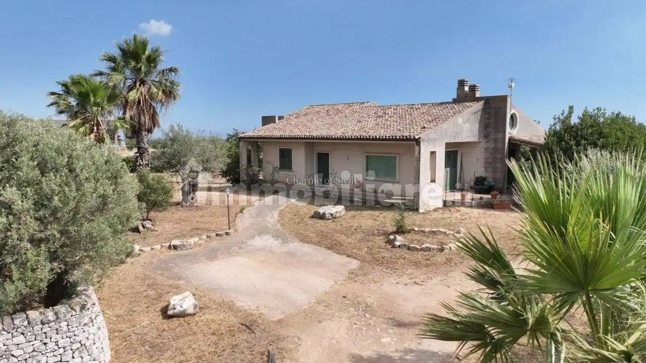 Casa indipendente in vendita a Modica