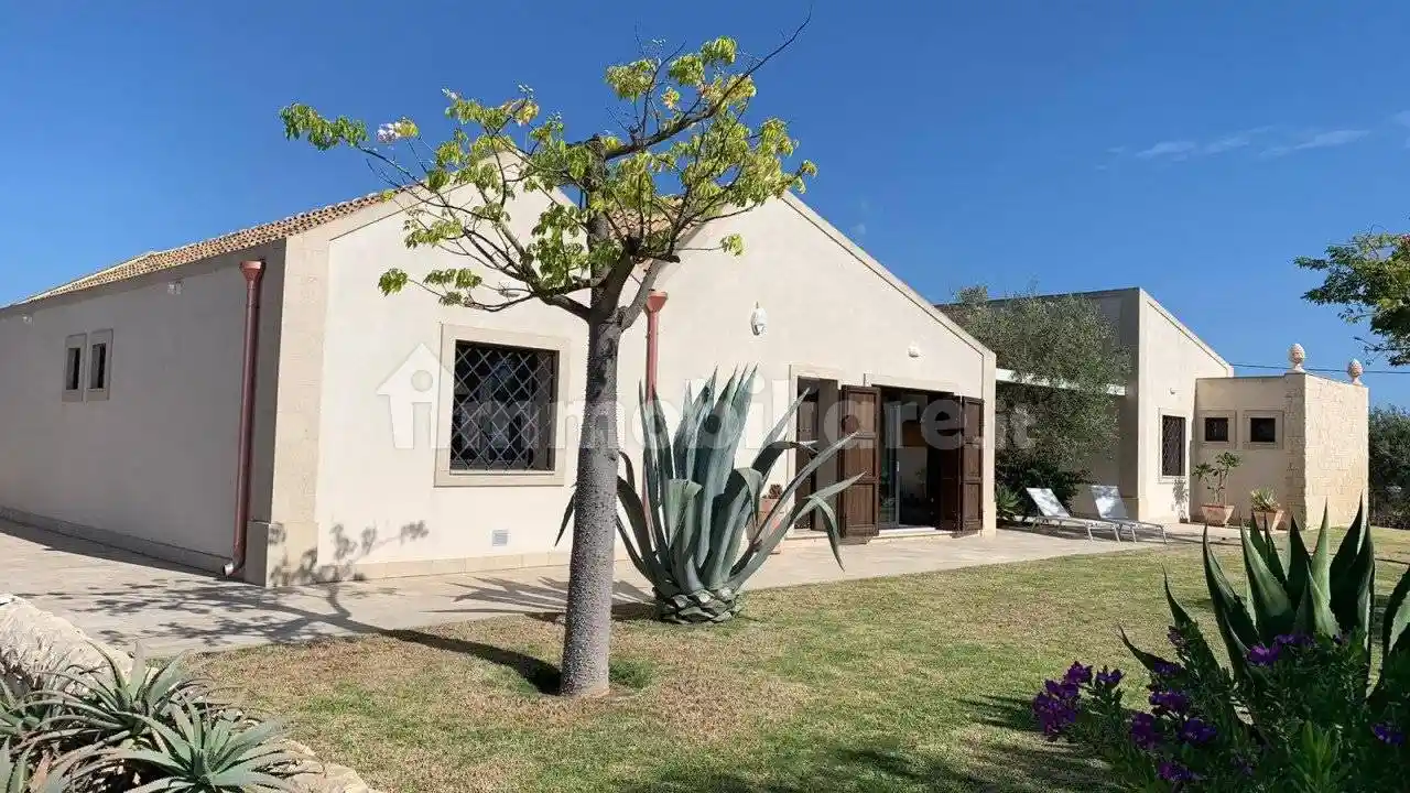 Villa in vendita a Noto