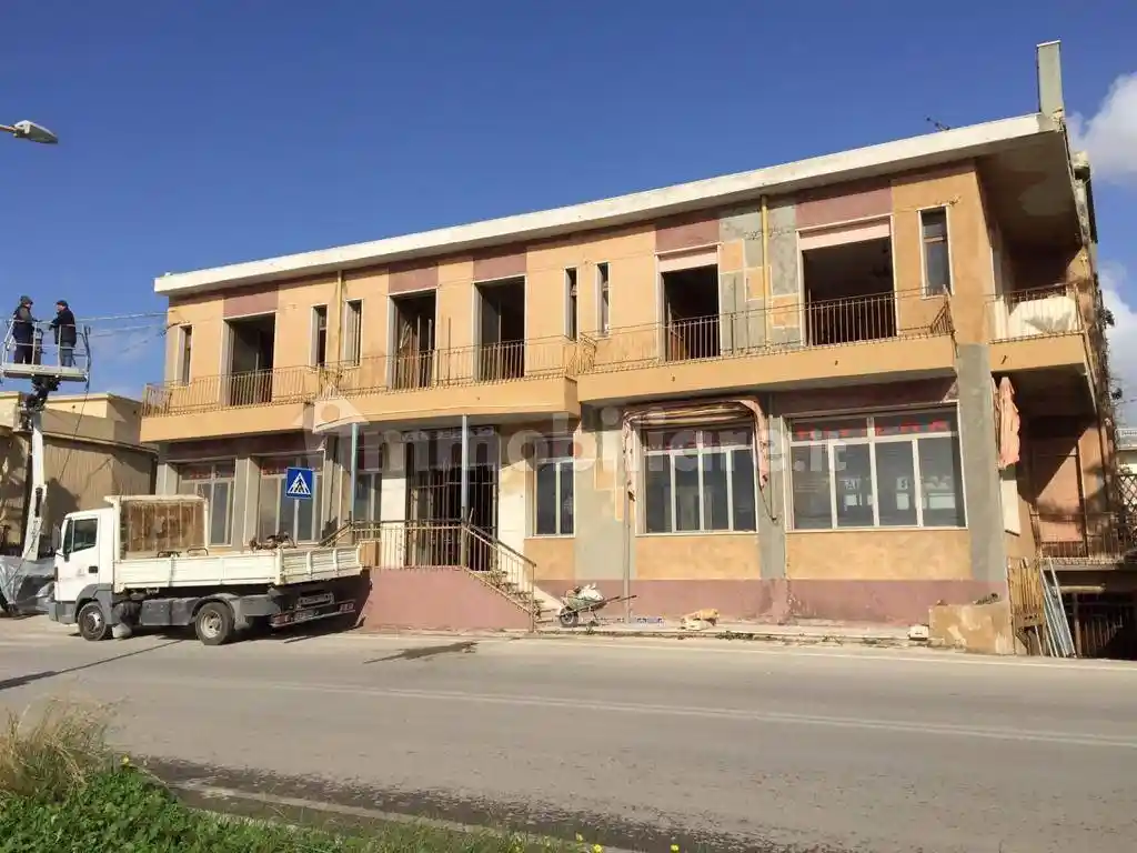Palazzo - Edificio in vendita a Scicli