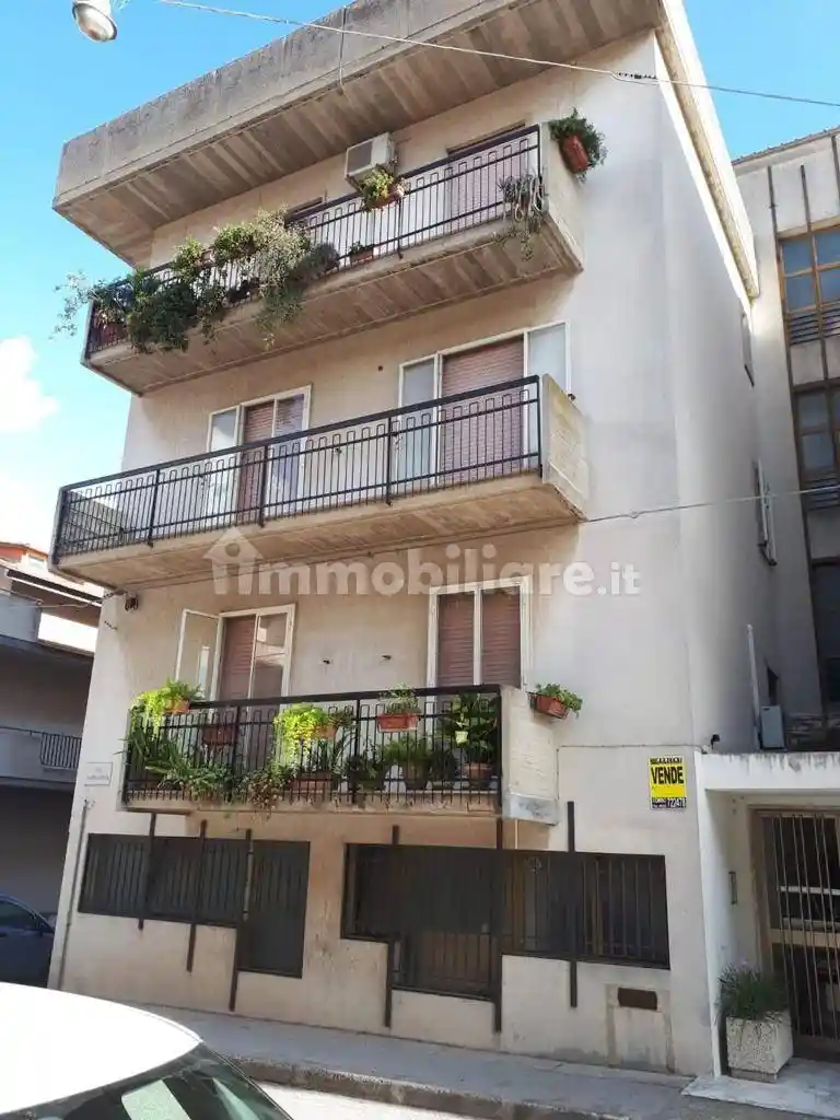 Appartamento in vendita a Giarratana