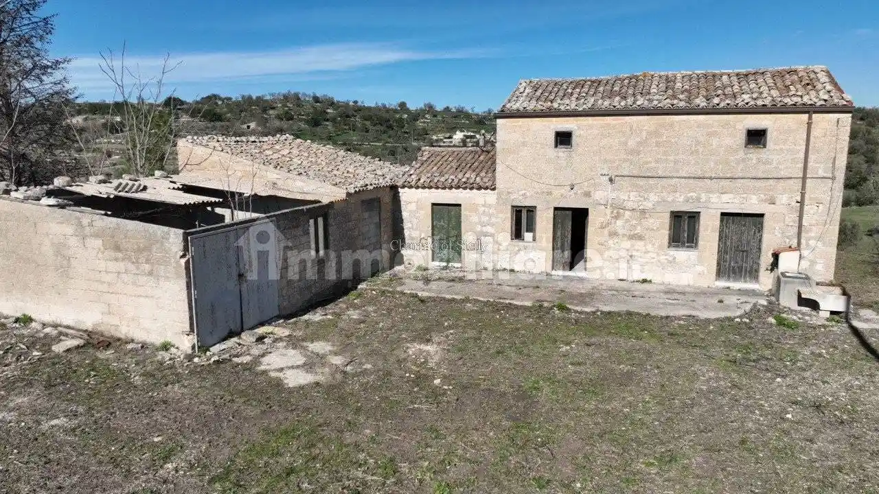 Casa indipendente in vendita a Ragusa