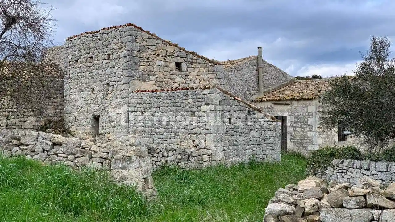 Casa indipendente in vendita a Ragusa